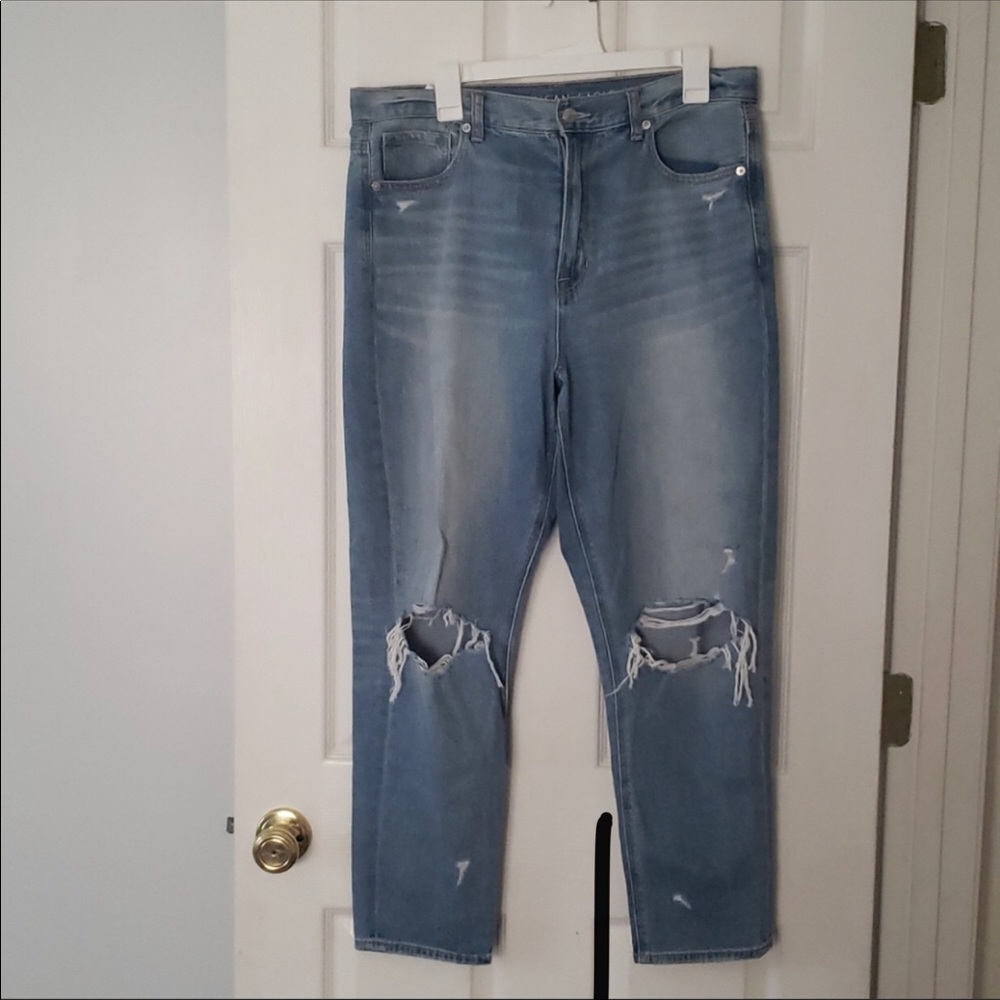american eagle mom jeans